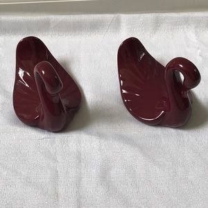 2 Ceramic Swans